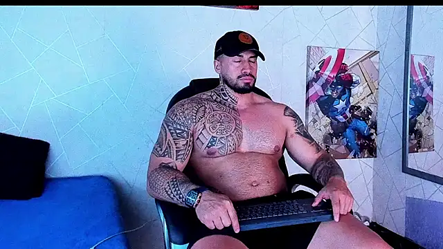 Cristian Walker online show from November 11, 1:49 pm