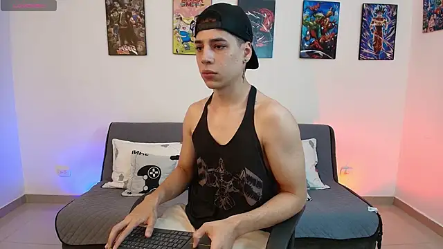 jonathanjoestar  online show from August 3, 1:04 am