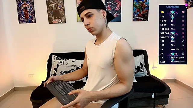 jonathanjoestar  online show from June 26, 10:01 pm