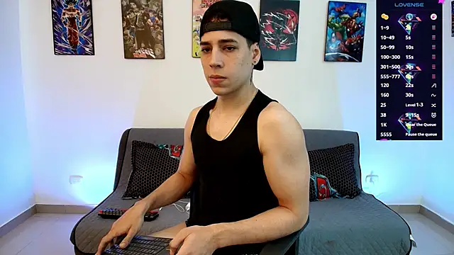 jonathanjoestar  online show from June 8, 8:54 pm