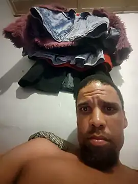 Snapshot of Tigermanboy chatting on September 13, 9:05 pm Tigermanboy online show from September 13, 9:05 pm