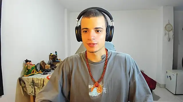 Balo lovers online show from March 18, 2:17 pm