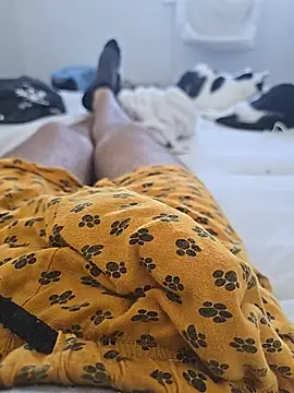 tibi2003 10 online show from September 20, 10:48 am