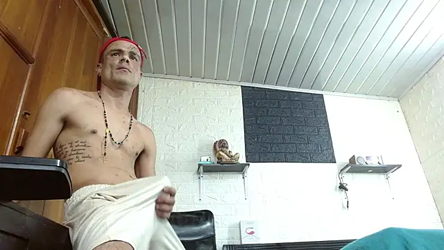 Snapshot of GeorgeZarrate chatting on October 9, 7:19 pm GeorgeZarrate online show from October 9, 7:19 pm