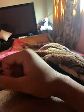 Snapshot of gomespauz chatting on January 31, 1:02 pm gomespauz online show from January 31, 1:02 pm