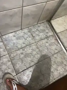 Snapshot of gomespauz chatting on December 20, 1:03 am gomespauz online show from December 20, 1:03 am