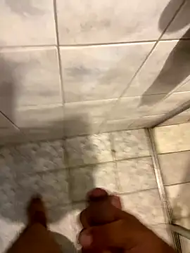 Snapshot of gomespauz chatting on October 16, 1:46 am gomespauz online show from October 16, 1:46 am