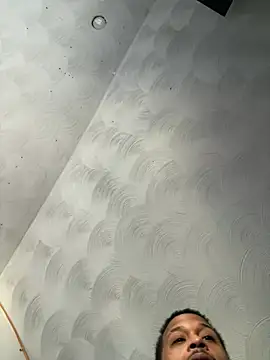 Snapshot of rayyymack chatting on March 7, 2:01 pm rayyymack online show from March 7, 2:01 pm