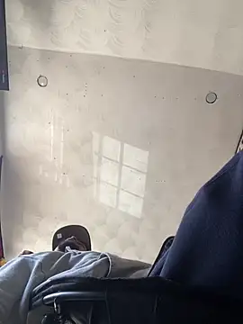 Snapshot of rayyymack chatting on December 8, 3:45 pm rayyymack online show from December 8, 3:45 pm