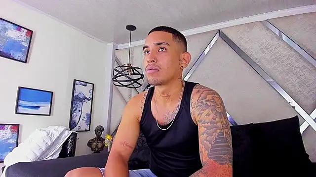 Damian09  online show from January 15, 9:39 pm