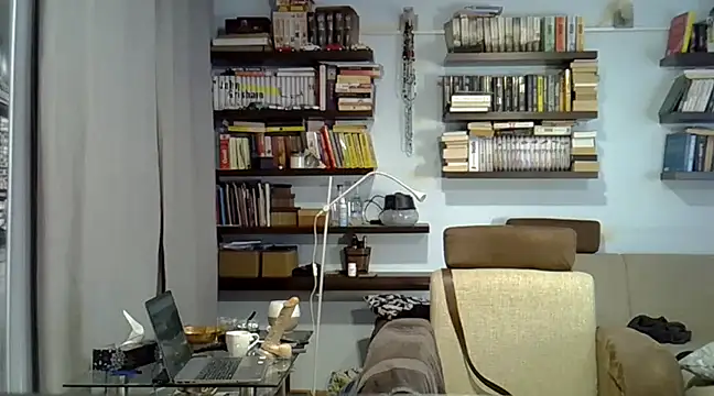 crusoerr online show from March 10, 7:11 am