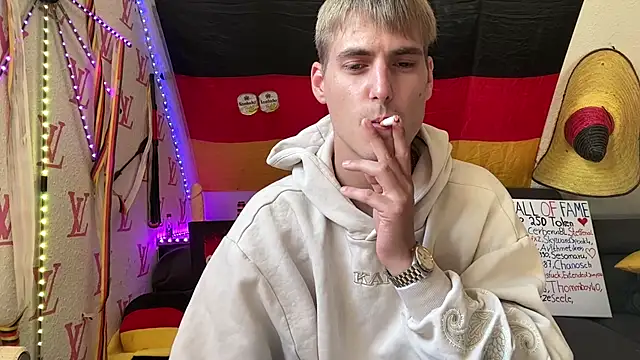 Cookieboy88 online show from June 23, 3:04 pm