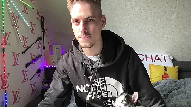 Cookieboy88 online show from March 31, 11:56 am