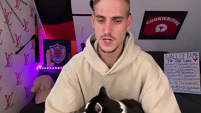 Cookieboy88 online show from July 22, 2:42 pm