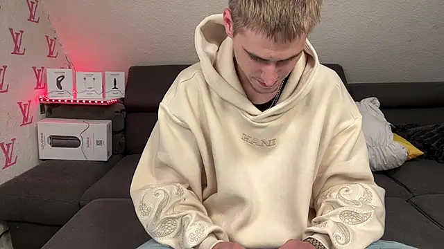 Cookieboy88 online show from September 18, 5:26 pm