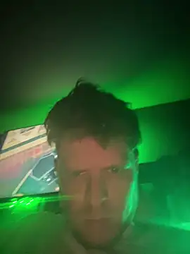 traejddd online show from June 1, 8:58 am