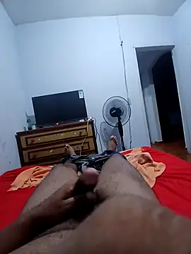 Snapshot of morenogts69 chatting on February 1, 1:44 am morenogts69 online show from February 1, 1:44 am