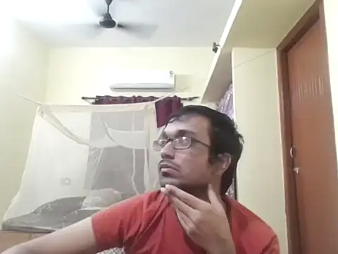 THE NAKED BOY online show from November 19, 3:12 pm