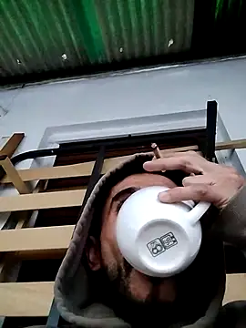 weedmanhot28 online show from March 30, 6:20 pm