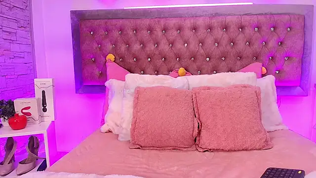 Tayzon Foxxx online show from November 4, 12:50 pm