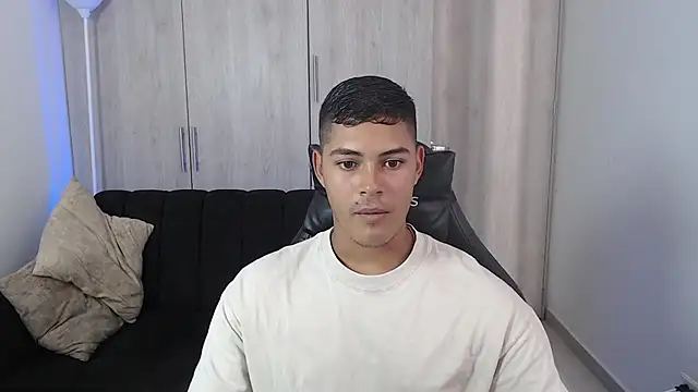 Iamdylan777 online show from October 23, 6:55 pm