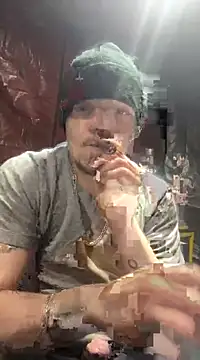 Snapshot of joeycbigcock chatting on March 6, 6:52 am joeycbigcock online show from March 6, 6:52 am