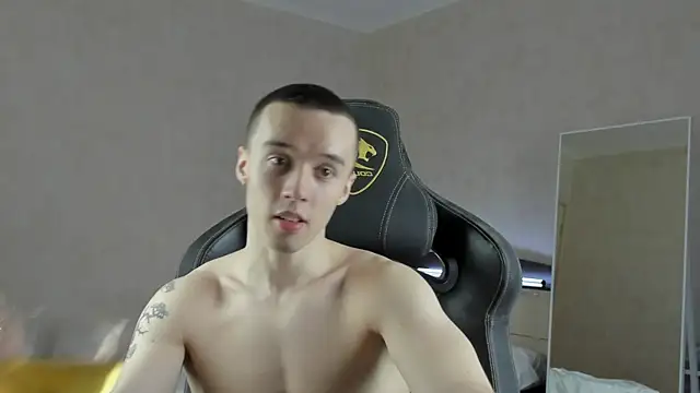 MasonWarholl online show from December 25, 6:30 pm