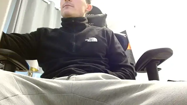 Irishbubblebutt69 online show from February 14, 1:40 pm