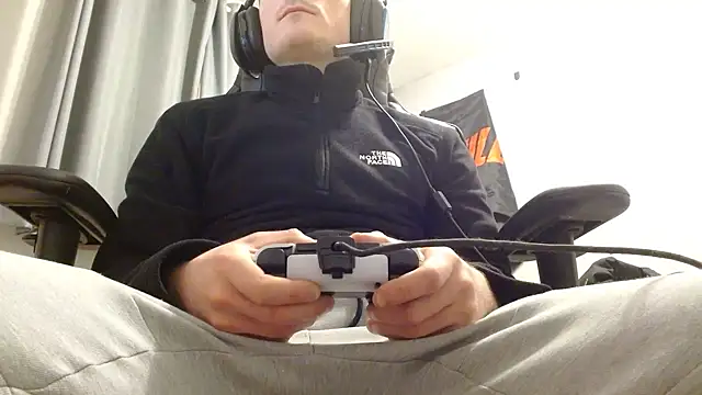 Irishbubblebutt69 online show from February 11, 8:31 pm