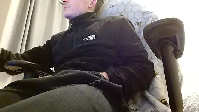 Irishbubblebutt69 online show from February 16, 8:55 pm