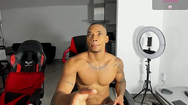 TROYWESLY- online show from July 25, 11:12 pm