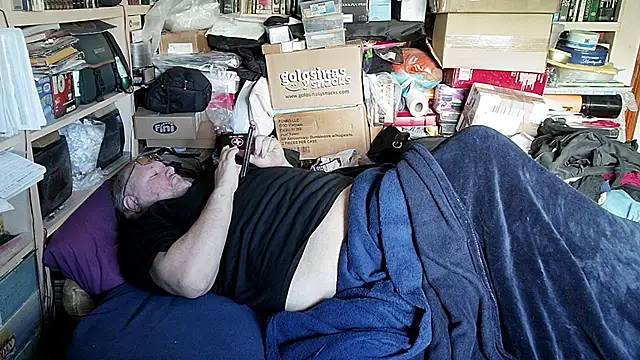 hadeszeuss2 online show from March 17, 2:41 pm