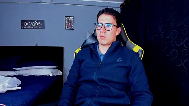 owengray2n online show from September 16, 2:45 am