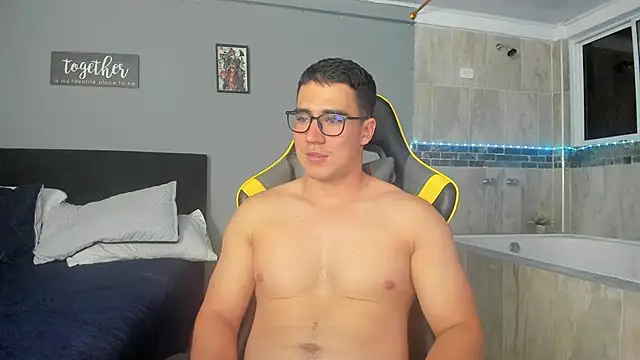 owengray2n online show from February 11, 2:46 am