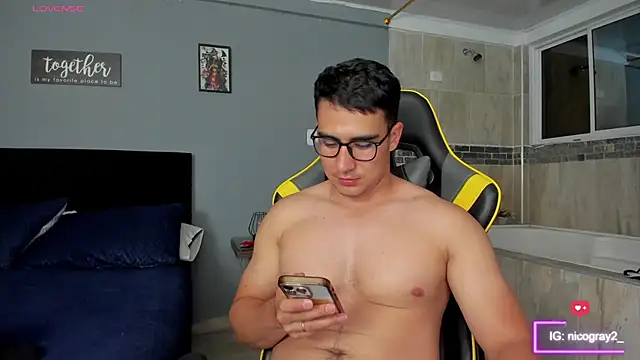 owengray2n online show from March 8, 1:48 am