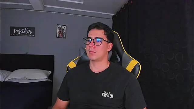 owengray2n online show from October 14, 12:39 am