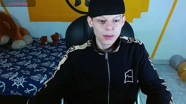 Snapshot of Matthew_Boy_ chatting on January 30, 11:44 am Matthew Boy  online show from January 30, 11:44 am