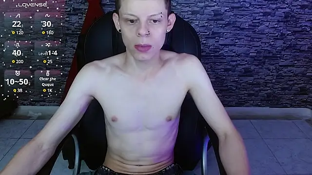 Snapshot of Matthew_Boy_ chatting on March 8, 8:13 pm Matthew Boy  online show from March 8, 8:13 pm