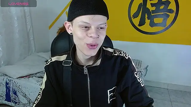 Snapshot of Matthew_Boy_ chatting on January 22, 6:31 am Matthew Boy  online show from January 22, 6:31 am