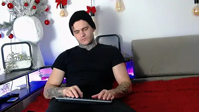 CarterCole online show from January 7, 7:33 am