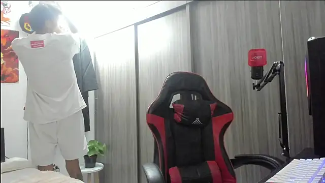 TommyGun 22 online show from April 2, 12:08 am