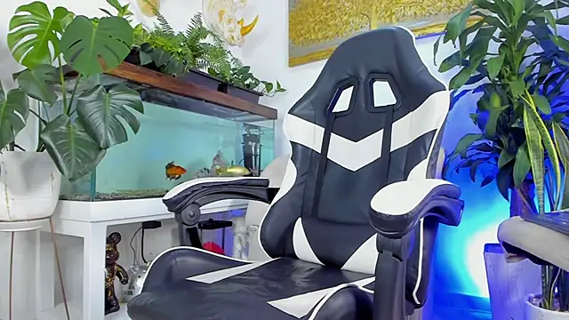 Johnnygrayson1 online show from April 1, 1:51 am