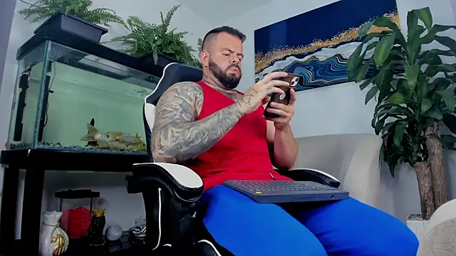 Johnnygrayson1 online show from July 6, 11:16 pm