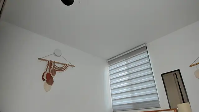 mateoleonee online show from March 5, 8:49 pm