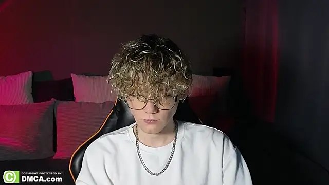 Keytaro online show from March 13, 11:55 pm