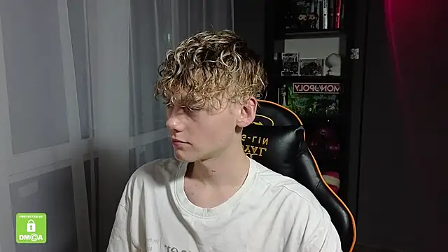 Keytaro online show from October 27, 4:31 pm