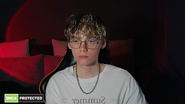 Keytaro online show from April 15, 3:12 pm