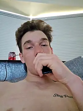 Greekgo123 online show from March 8, 9:29 pm