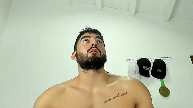 Joao Batista Oficial online show from December 18, 4:41 am