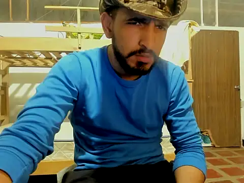 Snapshot of Samagonz_1225 chatting on October 9, 5:12 am Samagonz 1225 online show from October 9, 5:12 am